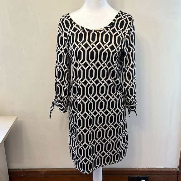 Mudpie black white patterned 3/4 length sleeve dress  Size S EUC - Picture 1 of 9